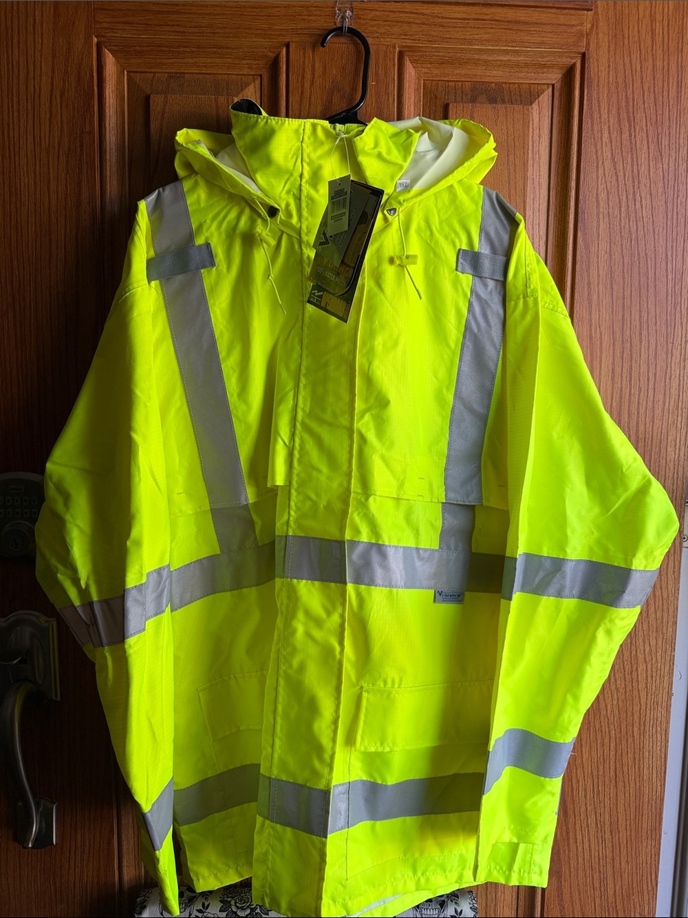 High-Visibility Yellow Mens Safety Rain Jacket with Reflective Strips 100% 💧🚫